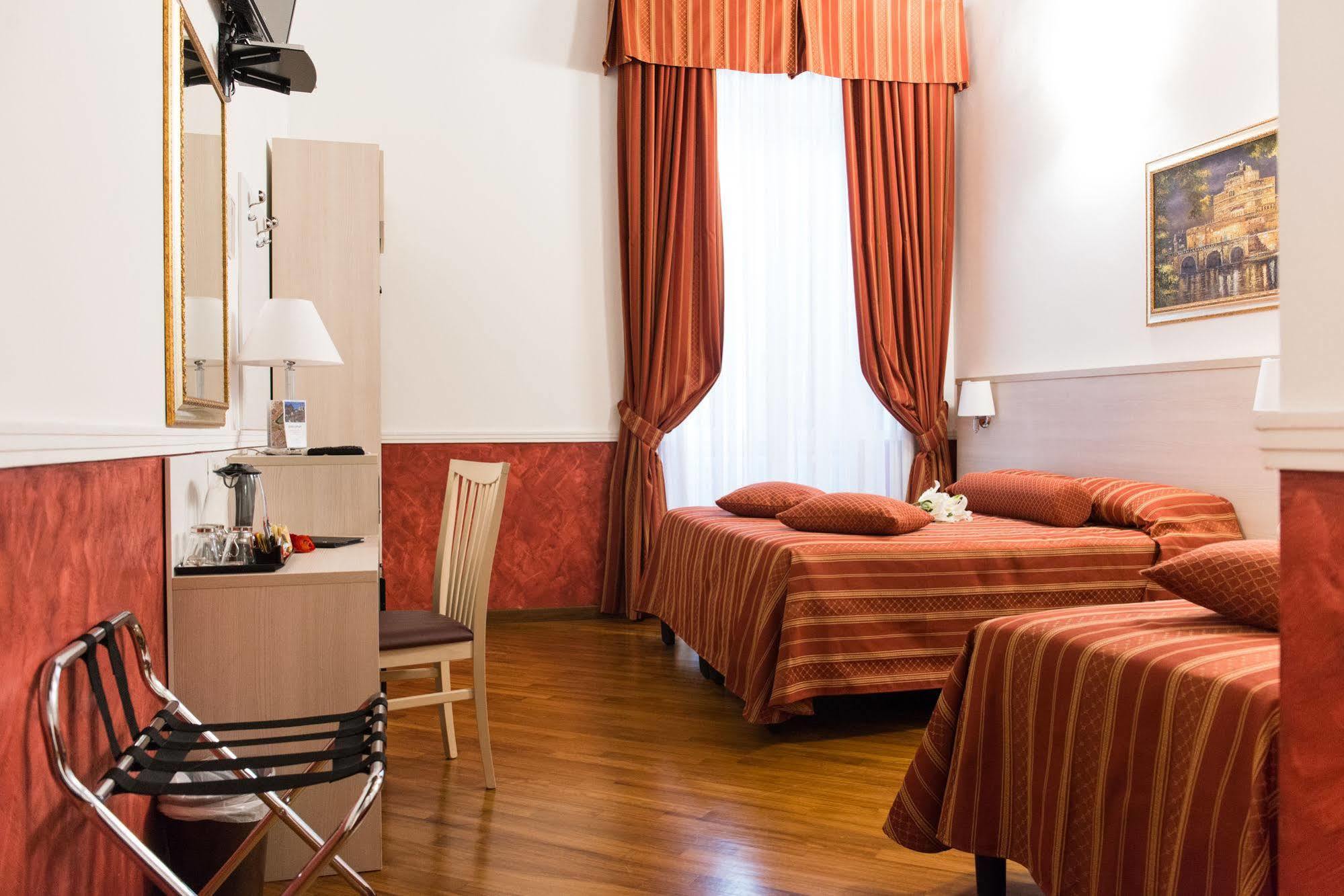 Bed and Breakfast Domus Capilupi Рим Экстерьер фото
