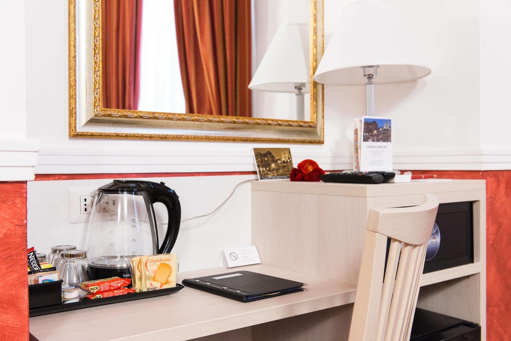 Bed and Breakfast Domus Capilupi Рим Экстерьер фото
